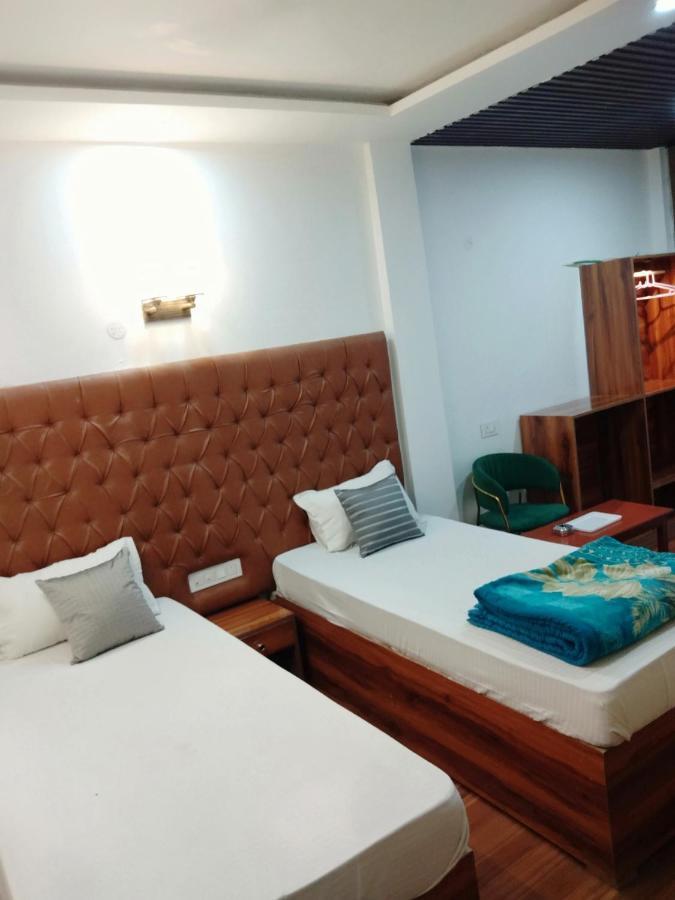 Hotel Florence 西里古里 外观 照片